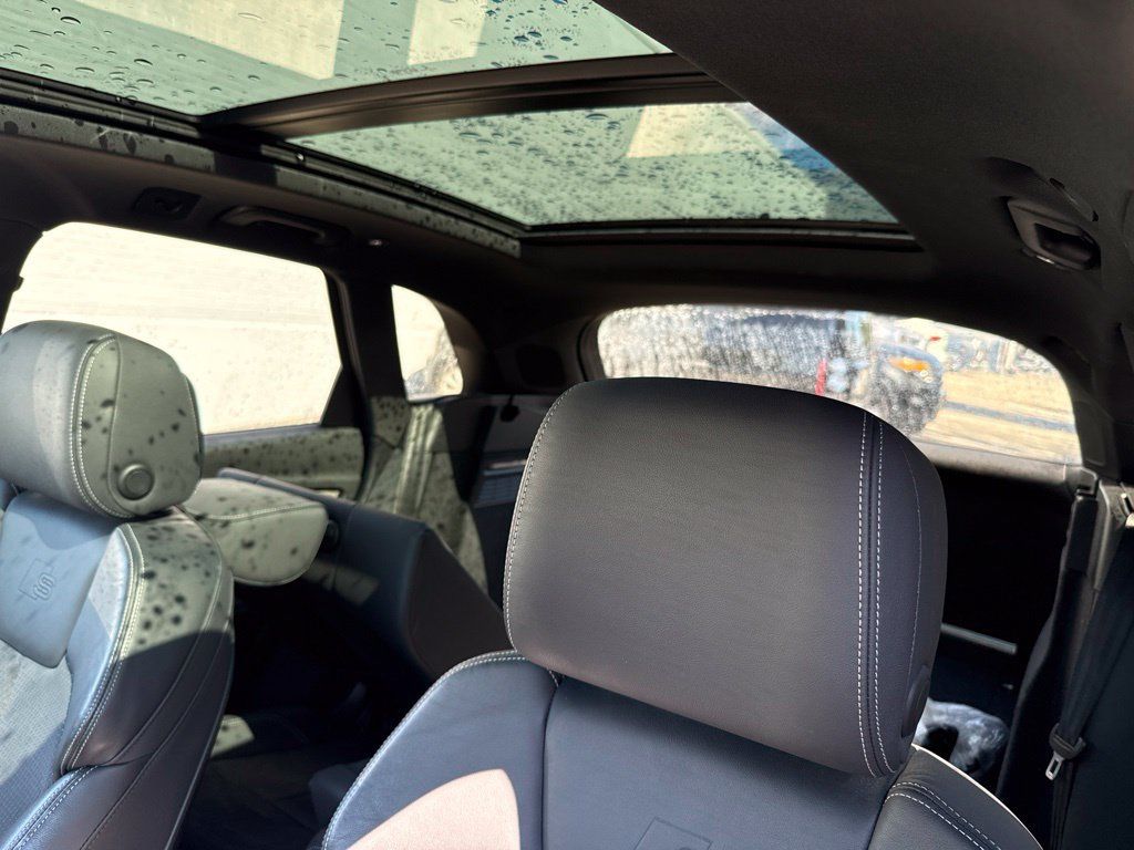 Used 2021 Audi SQ5 Premium Plus w/ Premium Plus Package AWD/4WD image 11