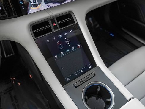 New 2026 Porsche Taycan 4S AWD/4WD image 19