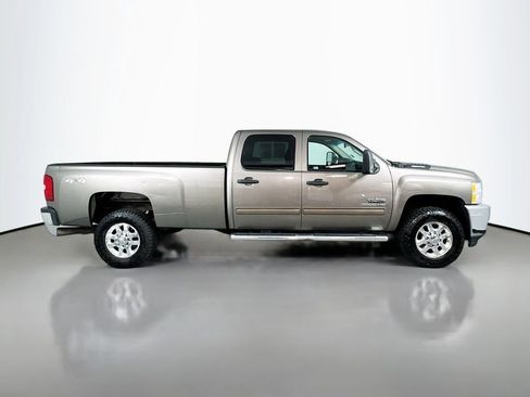 Used 2014 Chevrolet Silverado 3500 LT w/ Interior Plus Package AWD/4WD image 4