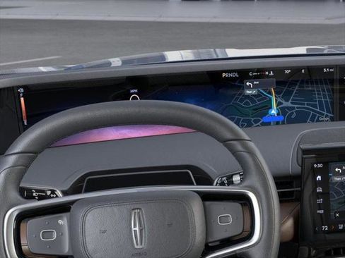 New 2026 Lincoln Nautilus Reserve AWD/4WD image 13