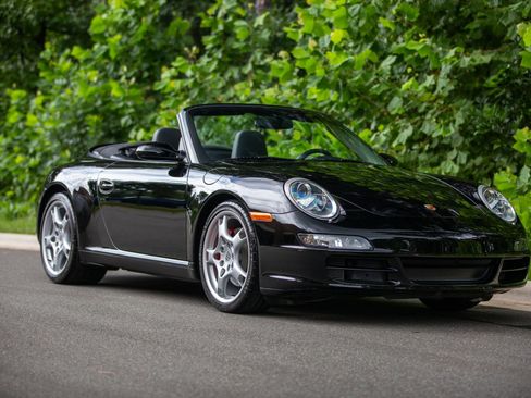 Used 2005 Porsche 911 Carrera S image 12