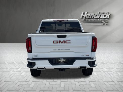 Used 2023 GMC Sierra 1500 AT4 w/ AT4 Premium Package AWD/4WD image 9