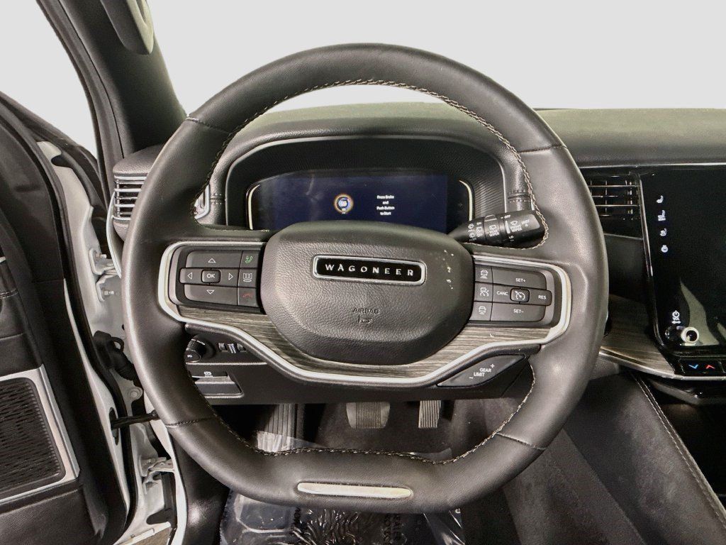 Used 2024 Jeep Wagoneer Series II w/ Flexible Seating Group RWD image 12