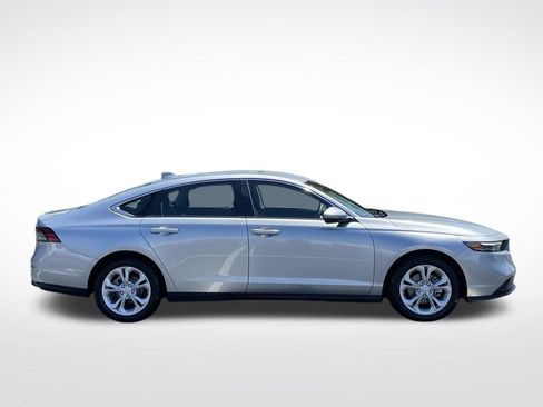 Used 2025 Honda Accord LX image 7