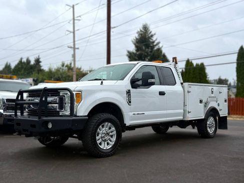 Used 2017 Ford F350 XLT w/ XLT Value Package AWD/4WD image 1
