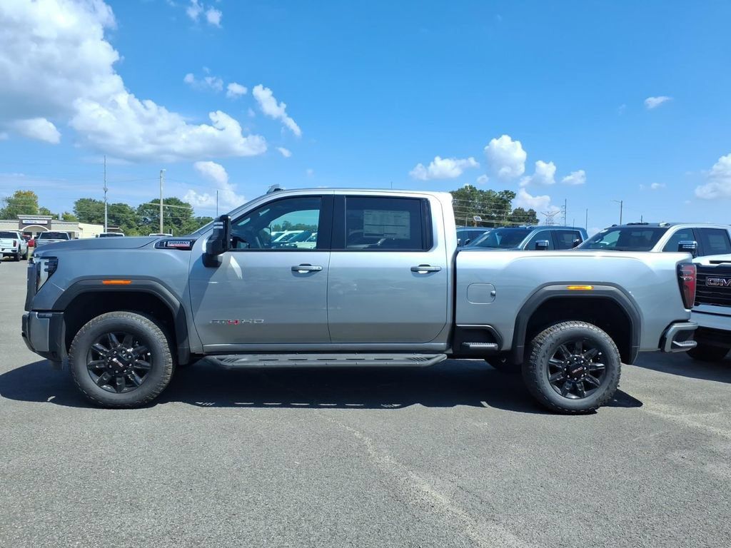 New 2026 GMC Sierra 2500 AT4 w/ Max Trailering Package AWD/4WD image 4