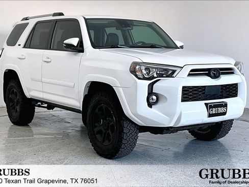 Used 2023 Toyota 4Runner SR5 Premium w/ Moonroof Package AWD/4WD image 1