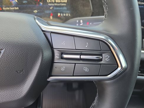 Used 2025 Chevrolet Equinox LT AWD/4WD image 26