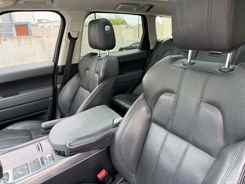Used 2014 Land Rover Range Rover Sport HSE image 16