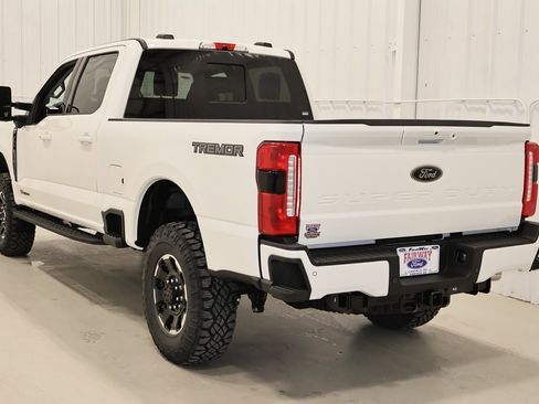 New 2025 Ford F350 Lariat w/ Lariat Ultimate Package image 6