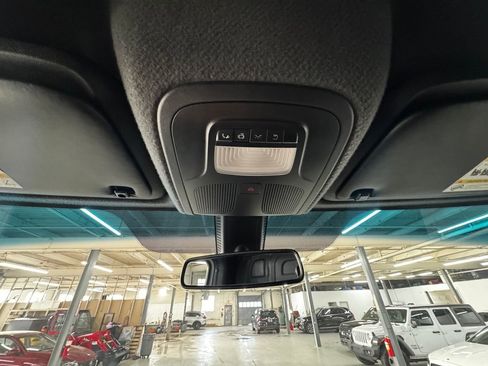 Used 2020 Mercedes-Benz Sprinter 3500 image 25