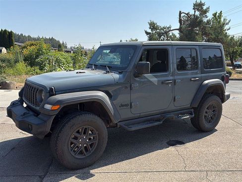 Used 2025 Jeep Wrangler Unlimited Sport AWD/4WD image 1