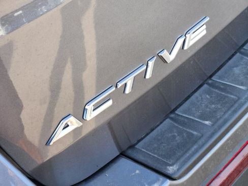 Used 2026 Ford Explorer Active RWD image 10