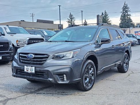 Used 2020 Subaru Outback Onyx Edition XT w/ Tech Package 2 image 3