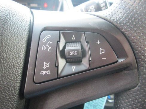 Used 2017 Chevrolet Trax LT AWD/4WD image 19