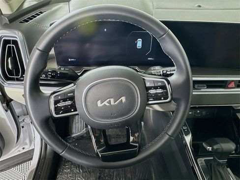 Used 2025 Kia Sorento SX image 23