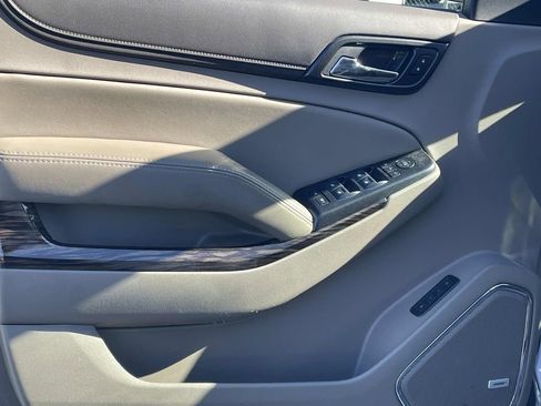 Used 2019 GMC Yukon SLT w/ Open Road Package image 17