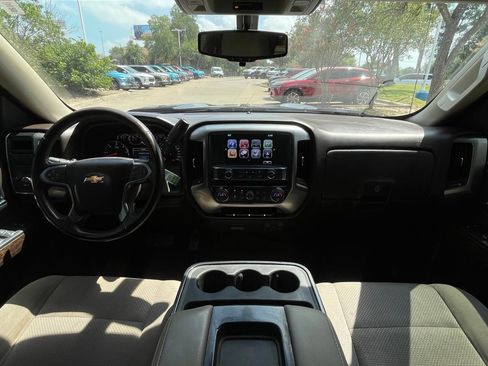 Used 2018 Chevrolet Silverado 1500 LT w/ Texas Edition RWD image 10