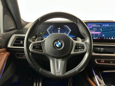 Certified 2024 BMW X7 xDrive40i w/ M Sport Package AWD/4WD image 16