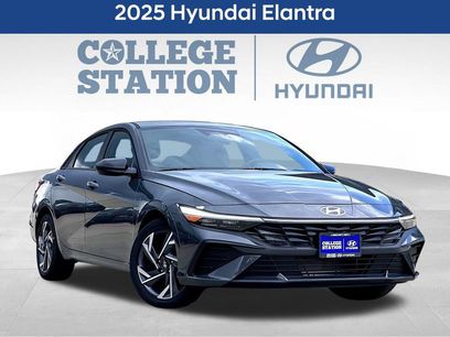 Used 2025 Hyundai Elantra Sport w/ Cargo Package