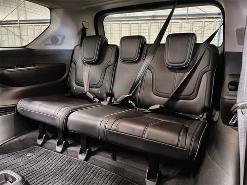 Used 2025 INFINITI QX80 Sensory image 23