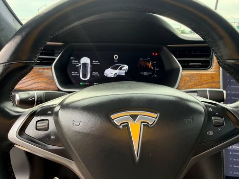 Used 2018 Tesla Model S 75D AWD/4WD image 25