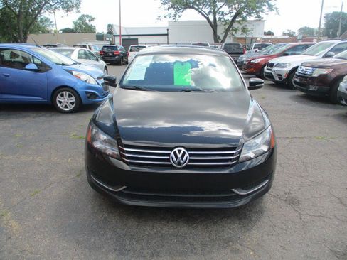 Used 2014 Volkswagen Passat 2.5 S image 3