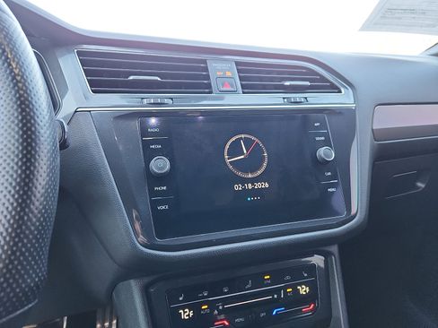 Used 2022 Volkswagen Tiguan SE R-Line image 19