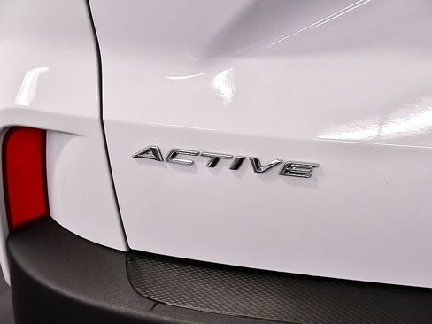 Used 2024 Ford Escape Active w/ Tech Pack #1 AWD/4WD image 12