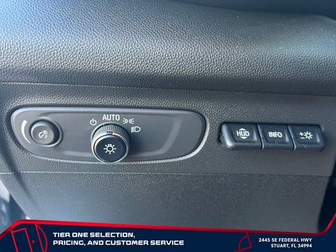 Used 2023 Buick Envision Avenir FWD image 17