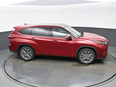 Used 2021 Toyota Highlander Platinum image 43