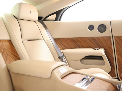 Used 2014 Rolls-Royce Wraith image 67