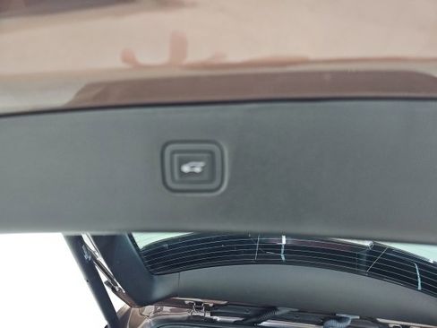 Used 2023 Chevrolet Blazer LT w/ Convenience Package image 6