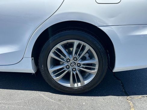 Used 2016 Toyota Camry SE FWD image 7