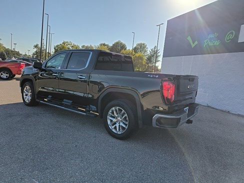 Used 2019 GMC Sierra 1500 SLT w/ SLT Premium Plus Package image 3