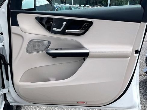 Used 2026 Mercedes-Benz GLC 300 4MATIC image 19