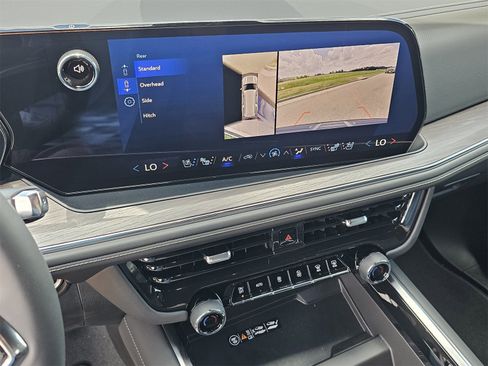 New 2025 Chevrolet Suburban Premier w/ Sun And Tow Package image 10