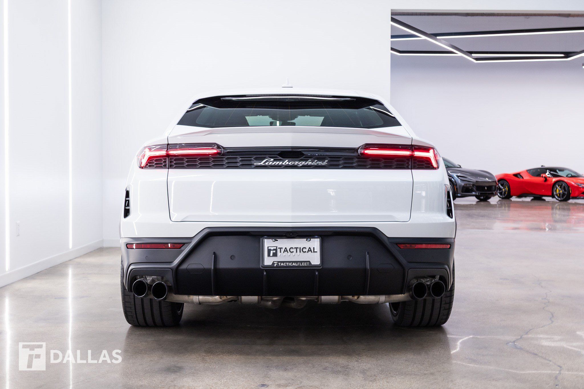 Used 2026 Lamborghini Urus SE AWD/4WD image 11