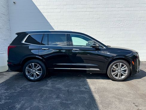 Certified 2024 Cadillac XT6 Premium Luxury w/ Technology Package AWD/4WD image 5