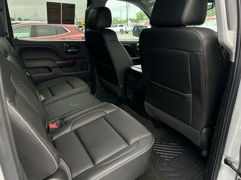 Used 2017 GMC Sierra 1500 SLT image 18