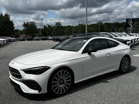 Certified 2026 Mercedes-Benz CLE 300 4MATIC Coupe image 4