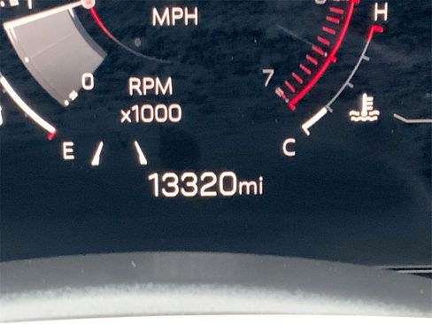 Used 2025 GMC Terrain Elevation image 12