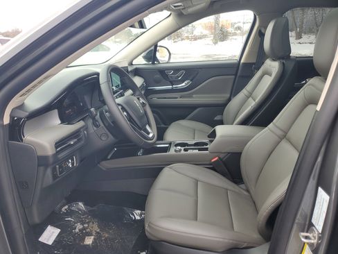 New 2026 Lincoln Corsair Premiere image 12