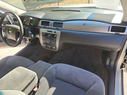 Used 2015 Chevrolet Impala Police FWD image 31