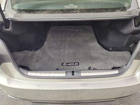 Used 2018 Lexus LS 500 F Sport image 16