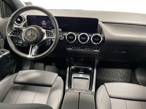 Used 2026 Mercedes-Benz GLA 250 4MATIC image 29