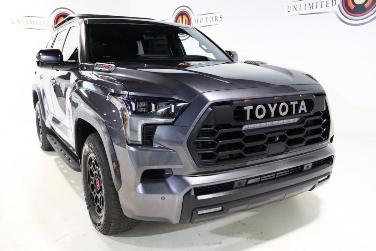Used 2025 Toyota Sequoia TRD Pro AWD/4WD image 28