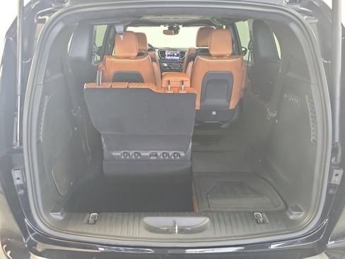 Used 2025 Chrysler Pacifica Pinnacle AWD/4WD image 26