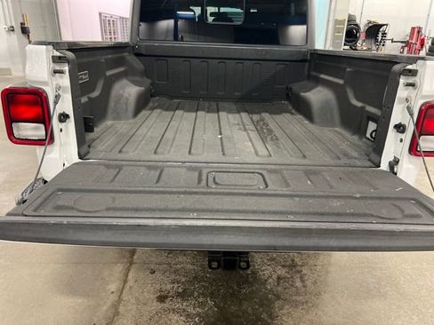 Used 2020 Jeep Gladiator Sport w/ Quick Order Package 24S image 16