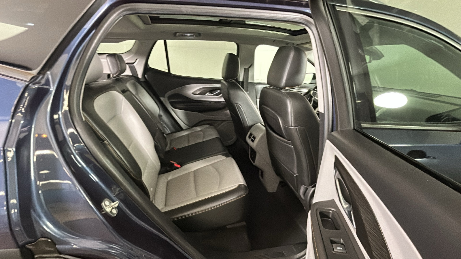 Used 2018 GMC Terrain SLT w/ Preferred Package AWD/4WD image 34